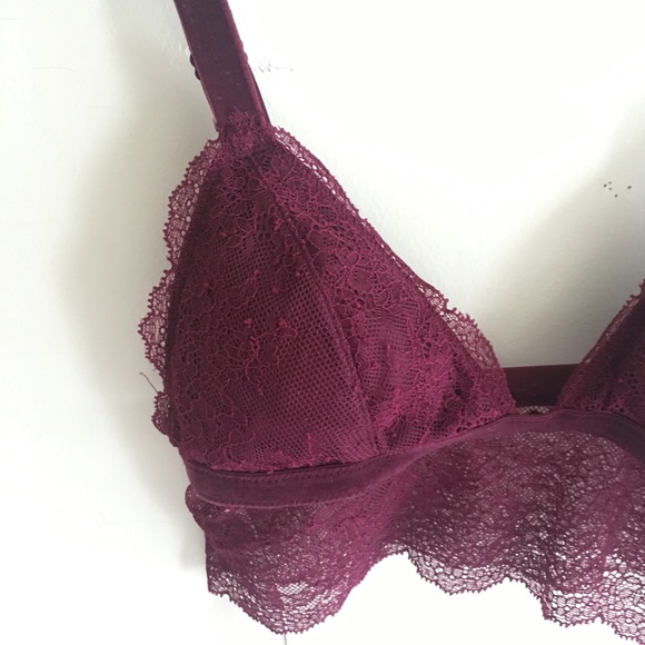 Victoria Secret Lace Bralette - Picture 4 of 6
